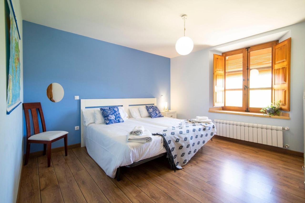 Apartamentos Ribera Del Duero Las Escuelas Vadocondes Dış mekan fotoğraf