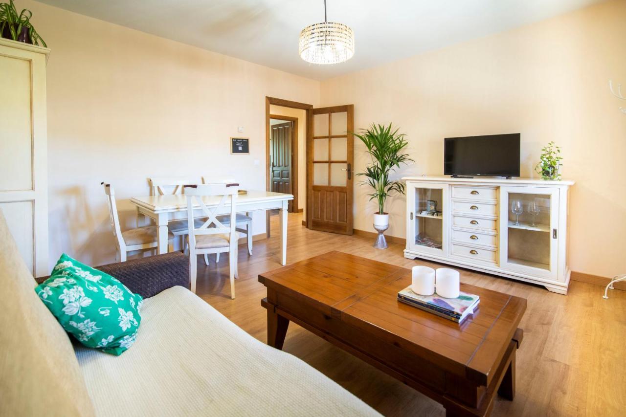Apartamentos Ribera Del Duero Las Escuelas Vadocondes Dış mekan fotoğraf